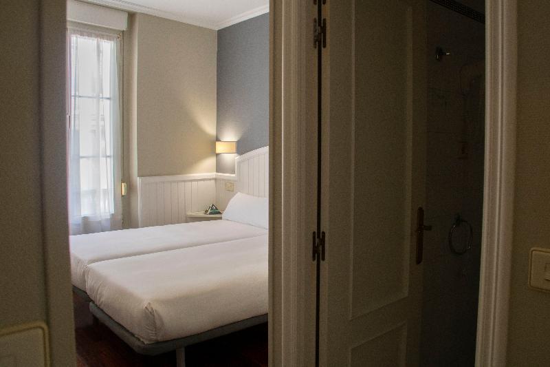 Alda Miramar Rooms Хихон Экстерьер фото